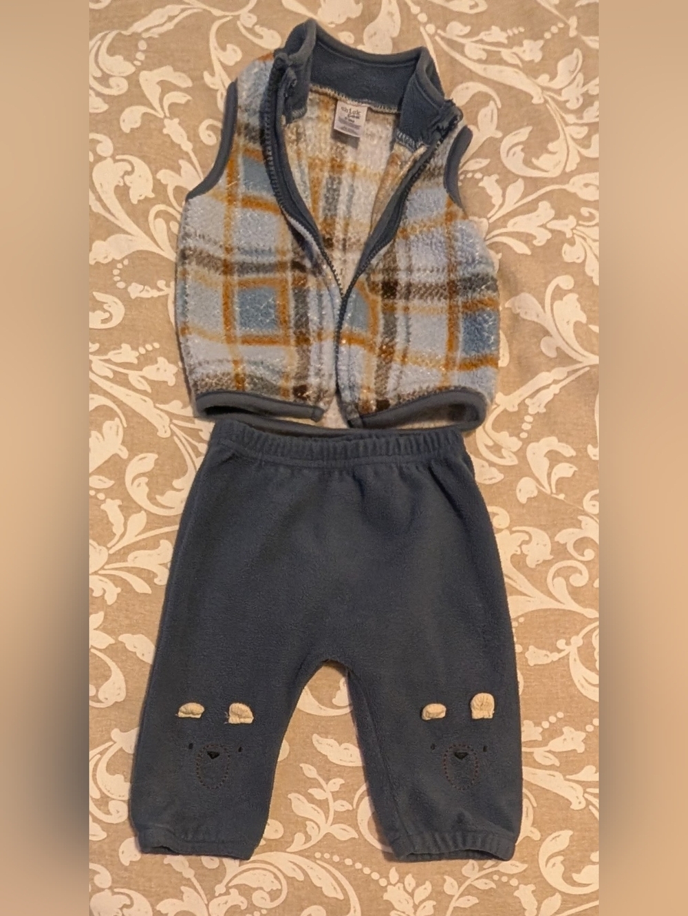 ✨3/$16✨chick pea Blue Plaid Fleece Vest with Navy Fleece Pants